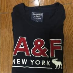 abercrombie&fitch Tシャツのサムネイル