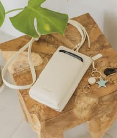 BAY FLOW 多機能キースターミニウォレットショルダー　アイボリーのサムネイル