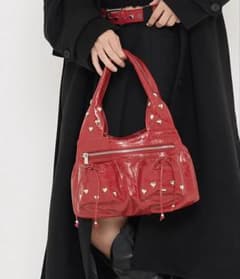 ハートスタッズ付き レッド ハンドバッグのサムネイル