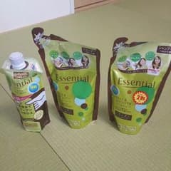sama様専用☆Essentialのシャンプー&コンディショナーのサムネイル