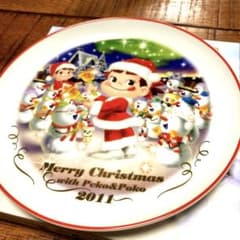 【非売品・新品未使用】不二家ペコちゃん♡2011年ケーキ皿のサムネイル
