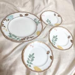 13-Narumi BoneChina 葉と花のデザイン 食器セット 4枚のサムネイル