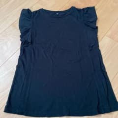 ユニクロ Tシャツのサムネイル