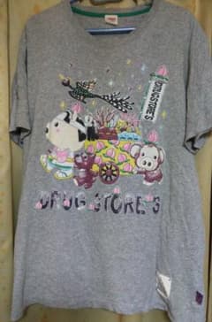 ドラッグストアーズ Tシャツ Fサイズ⑥のサムネイル
