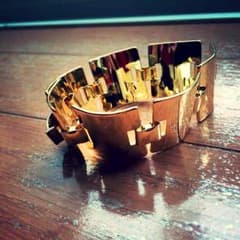 ゴールドブレスレットのサムネイル