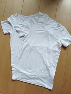 UNIQLO　ヒートテック  2枚セット 140のサムネイル