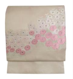 名古屋帯 正絹 ピンクベージュ 菊 銀糸 グラデーション 上品 洒落帯 美