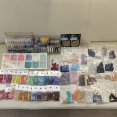 ビーズ 大量セット 収納ケース付き ハンドメイド 素材のサムネイル