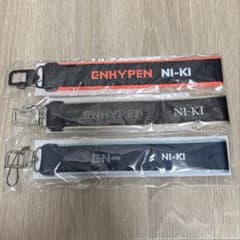 ENHYPEN ニキ マルチストラップ セット - メルカリ