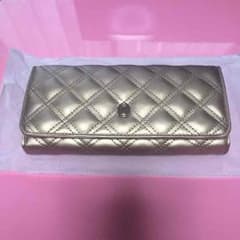 新品 長財布 ゴールドのサムネイル