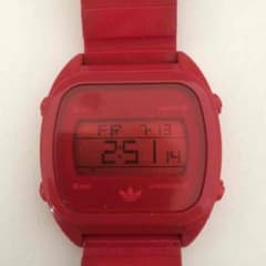 adidas 時計のサムネイル