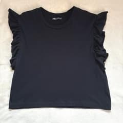 ZARA フリル袖　カットソー　Tシャツ　黒　Sのサムネイル