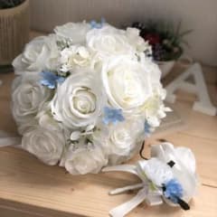造花ウェディングブーケ　ブートニアのサムネイル