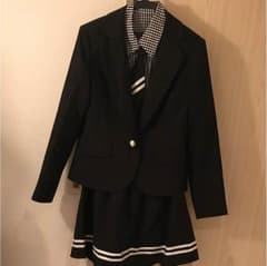 女の子スーツのサムネイル