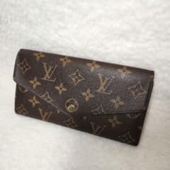 ルイヴィトン ポルトフォイユ・サラ モノグラム フューシャピンク 新型