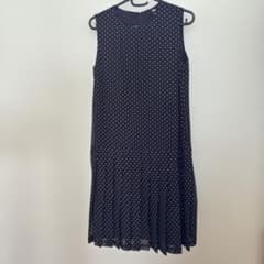 黒の水玉模様ノースリーブワンピースのサムネイル