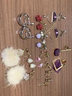 イヤリング 8点 まとめ売りのサムネイル