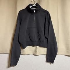 Thumbnail of 黒 ハイネック クロップドスウェット H&M