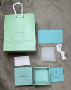 ティファニー TIFFANY アクセサリー用 紙袋 空箱 保存袋 セット - メルカリ