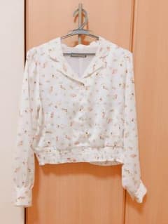 開襟シャツのサムネイル