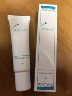 アルバニア ホワイトニングクリームTのサムネイル