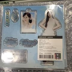 NMIXX NSWER VACATION アクスタ　トレカ　ペンライト　へウォンのサムネイル