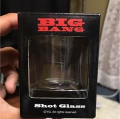 shot glassのサムネイル