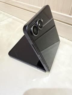 最終！Samsung Galaxy Z Flip7 ブラック 本体のサムネイル