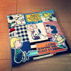 スヌーピー ふわふわ座布団のサムネイル