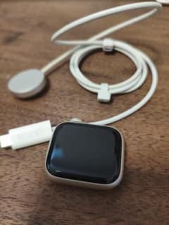 Apple Watch 7 GPS 41mmアルミニウム　 充電器つきのサムネイル