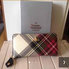 VivienneWestwood長財布のサムネイル