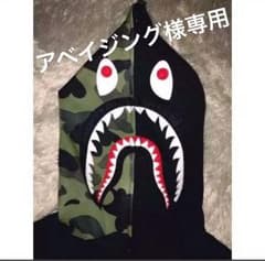 シャークパーカーのサムネイル