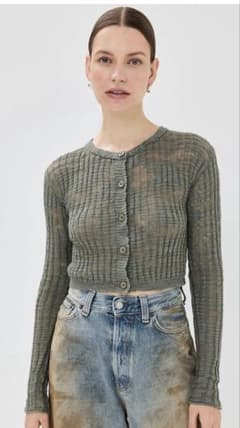 Acne Studious 新品タグ付リネンシアークロップドカーディガン - メルカリ