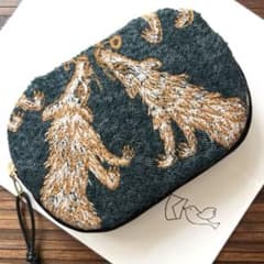 ⚮̈ミナペルホネン ころんっと薄型ポーチ⚮̈wolf&flower - メルカリ