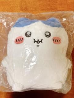 ちいかわ　重め！ぼっちゃり抱っこぬいぐるみ　(ハチワレ)