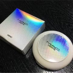 みち 様 専用❤︎ M.A.C ライトフル ファンデーションコンパクトのサムネイル