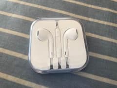 iPhoneイヤホンのサムネイル