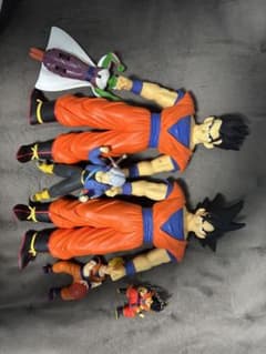 ドラゴンボール フィギュア まとめ50品ほどのサムネイル