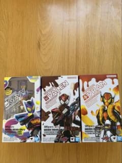 仮面ライダーガヴフィギュアアーツ3体セットのサムネイル
