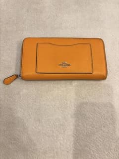 COACH オレンジ　長財布のサムネイル