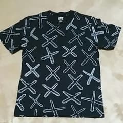 UNIQLO✕KAWS Tシャツのサムネイル