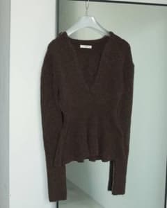 anuke】Soft Peplum Knit - メルカリ