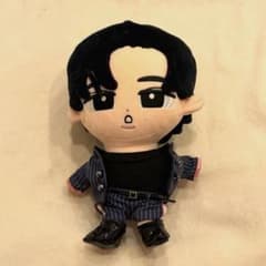 【Funo様専用】Snow Man 目黒蓮 すのチルぶら下がらないシリーズのサムネイル