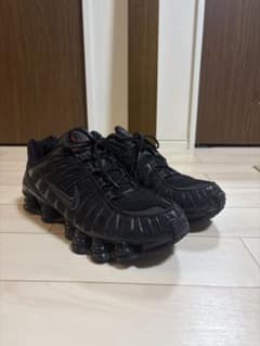 Nike Shox Black スニーカーのサムネイル