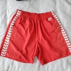 arenaのハーフパンツのサムネイル
