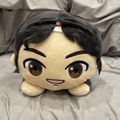 BTS Tinytan Jin メガジャンボ寝そべりぬいぐるみのサムネイル