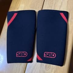SBD ニースリーブ　Mサイズ　おまけ付きのサムネイル