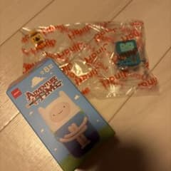 アドベンチャータイム BMO　jinart 座るフィギュアのサムネイル