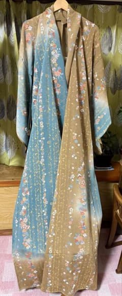 未使用品 訪問着 仮仕立て 青茶花柄 小紋 着物 原価140000 - メルカリ