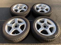 205/55 R16ホイール付き中古スタッドレスタイヤ4本(15年製造)のサムネイル